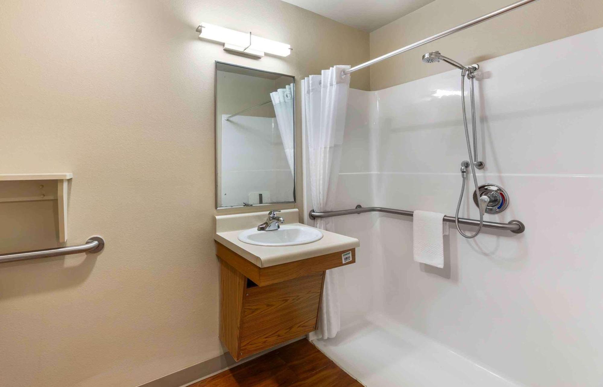 Extended Stay America Select Suites - Akron - South Portage Lakes Εξωτερικό φωτογραφία