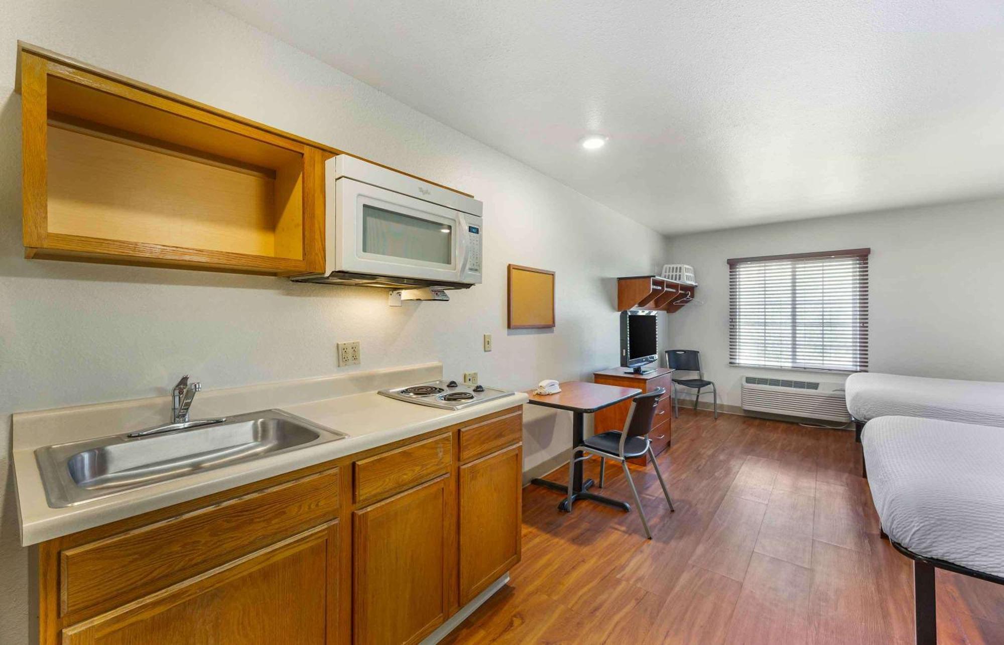 Extended Stay America Select Suites - Akron - South Portage Lakes Εξωτερικό φωτογραφία